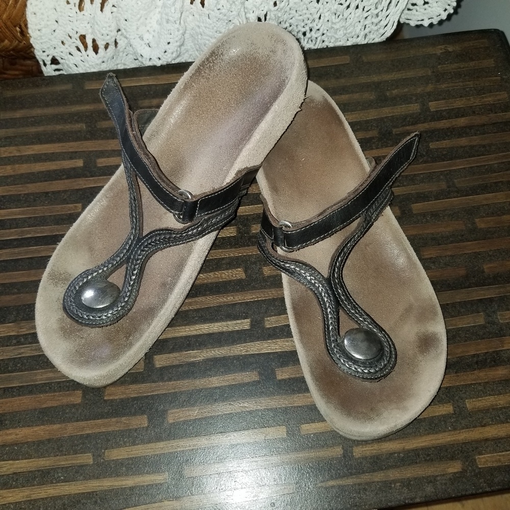 Naot leather upper sandals slip on flip flop